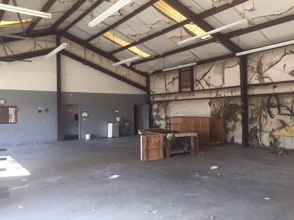 Former Auto Glass Repair Shop For Sale!: 819 S Spring Garden Ave, Deland, FL 32720